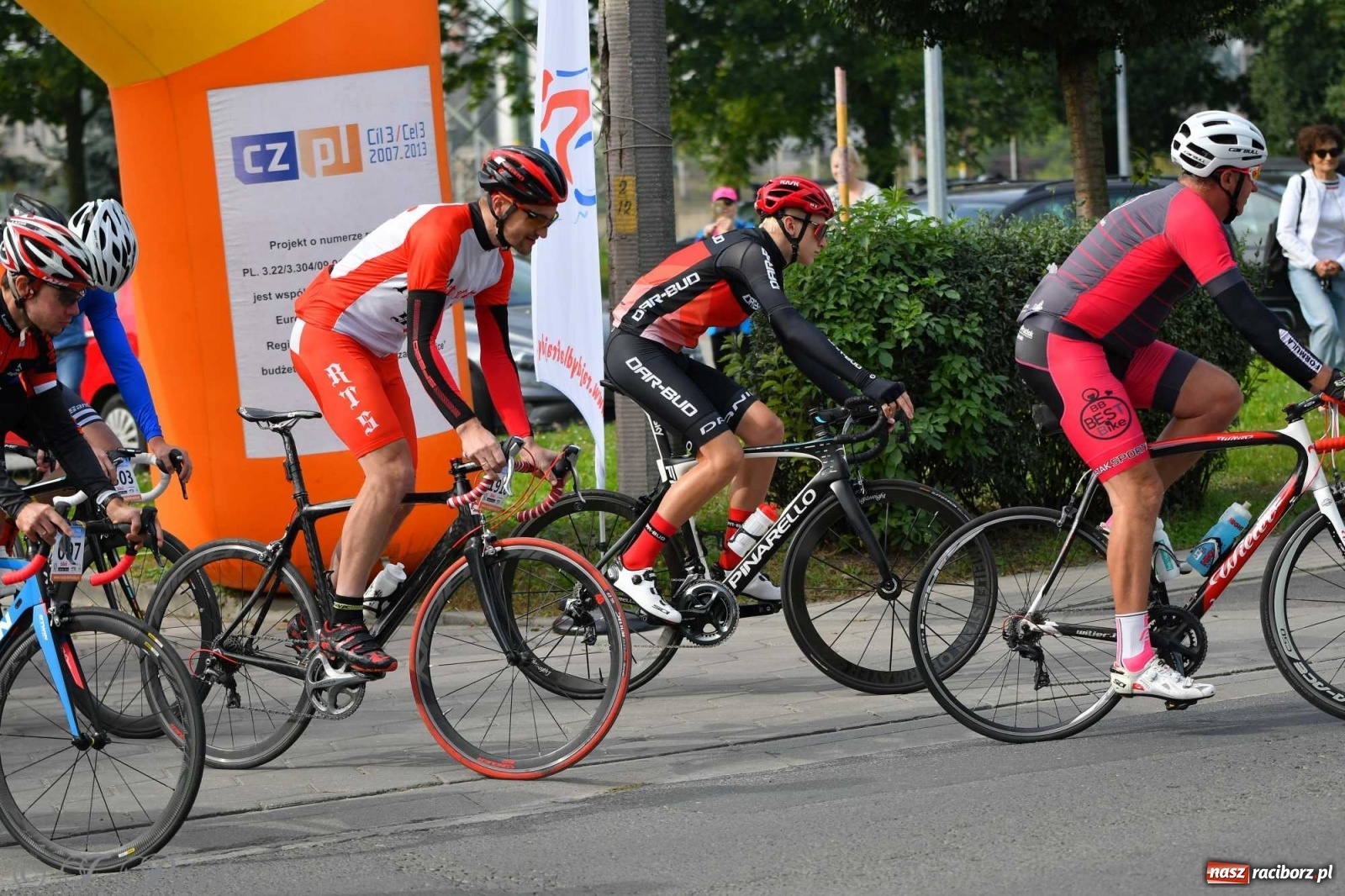 Zdjęcie w galerii na portalu naszraciborz.pl: Rowerem przez Polskę. 105 km przez ziemię raciborską  wiadomości z regionu