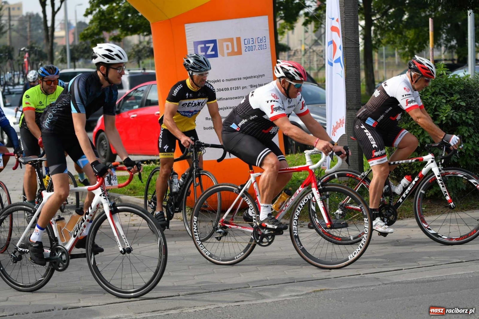 Zdjęcie w galerii na portalu naszraciborz.pl: Rowerem przez Polskę. 105 km przez ziemię raciborską  wiadomości z regionu