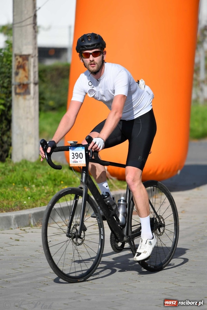 Zdjęcie w galerii na portalu naszraciborz.pl: Rowerem przez Polskę. 105 km przez ziemię raciborską  wiadomości z regionu