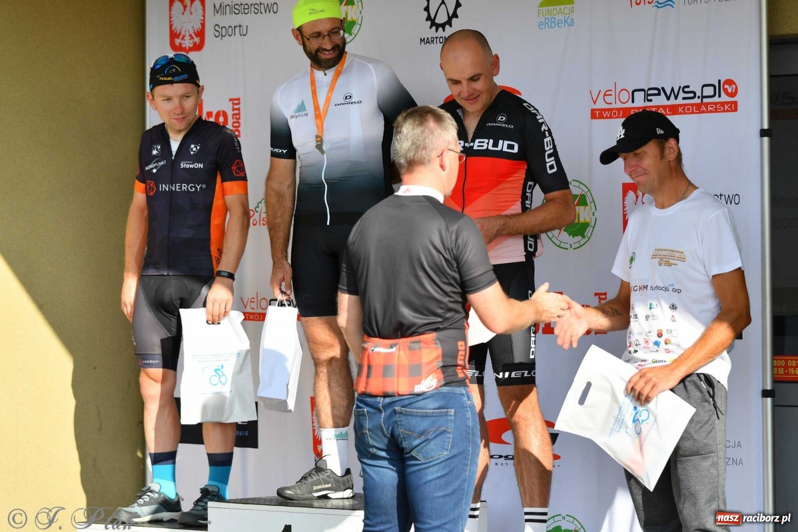 Zdjęcie w galerii na portalu naszraciborz.pl: Rowerem przez Polskę. 105 km przez ziemię raciborską  wiadomości z regionu