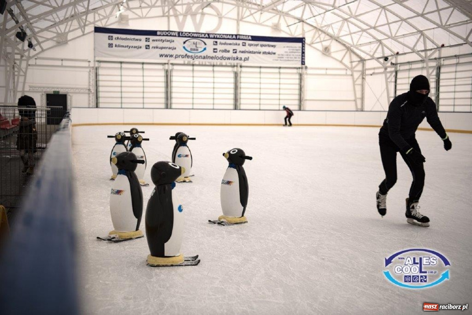 Zdjęcie w galerii na portalu naszraciborz.pl: Nowe lodowisko już od grudnia 2021 wiadomości z regionu