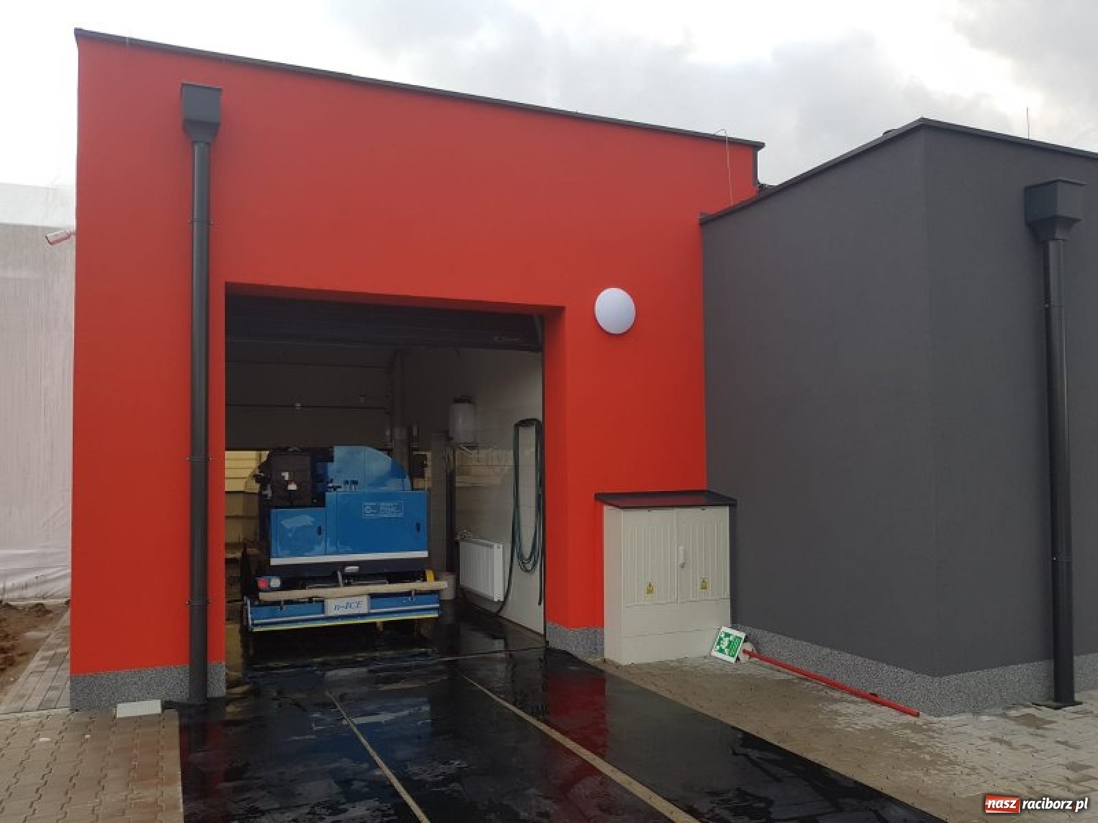 Zdjęcie w galerii na portalu naszraciborz.pl: Nowe lodowisko już od grudnia 2021 wiadomości z regionu