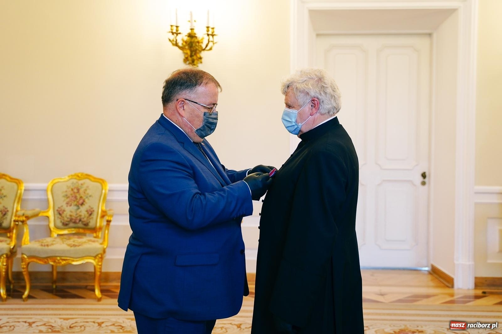 Zdjęcie w galerii na portalu naszraciborz.pl: Raciborzanie odznaczeni w Pałacu Prezydenckim wiadomości z regionu