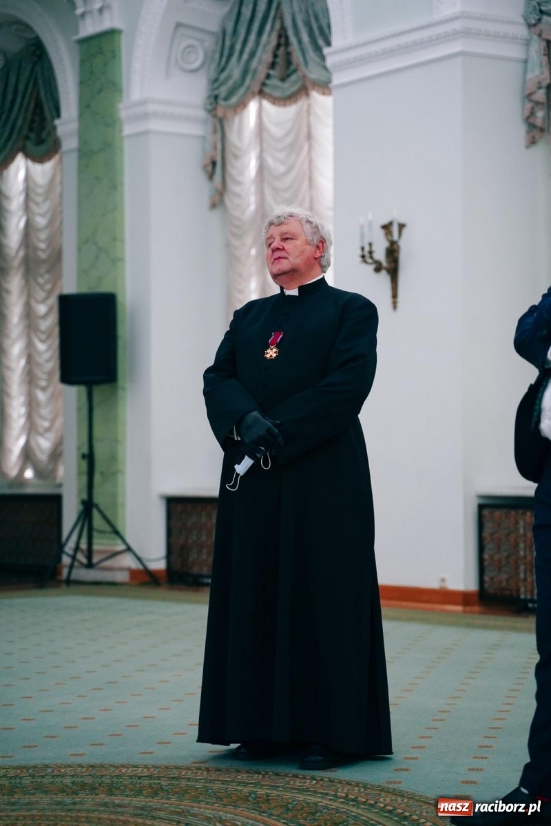 Zdjęcie w galerii na portalu naszraciborz.pl: Raciborzanie odznaczeni w Pałacu Prezydenckim wiadomości z regionu