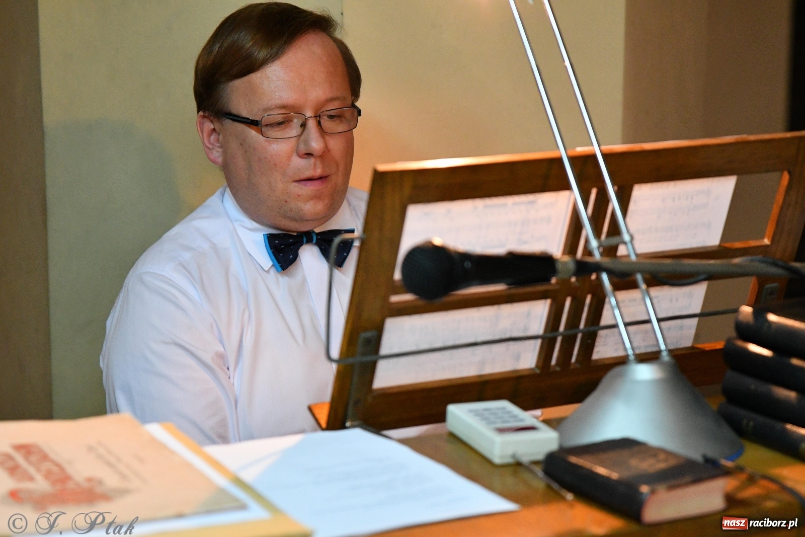 Zdjęcie w galerii na portalu naszraciborz.pl: Arie starowłoskie zabrzmiały w kościele farnym  wiadomości z regionu