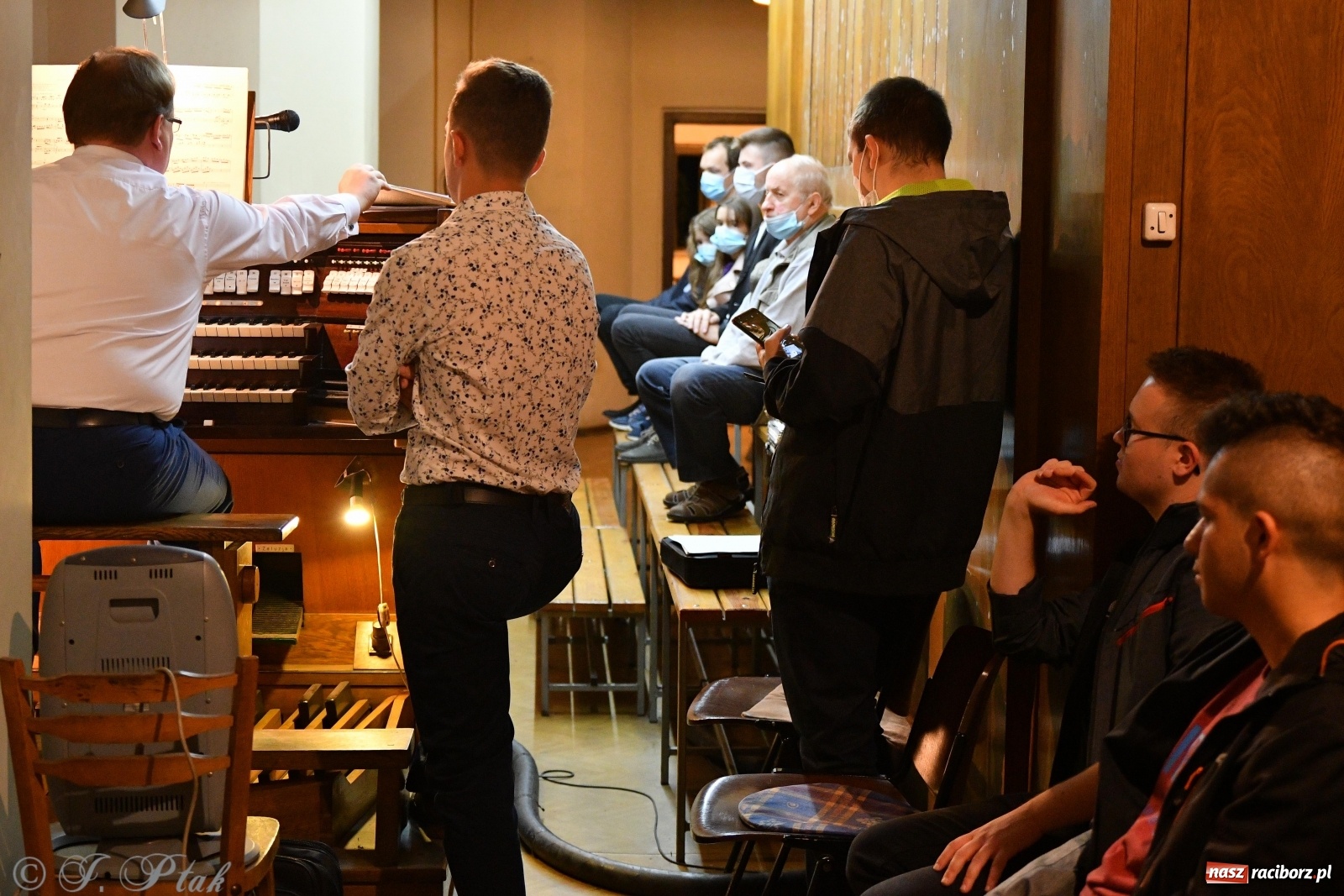 Zdjęcie w galerii na portalu naszraciborz.pl: Arie starowłoskie zabrzmiały w kościele farnym  wiadomości z regionu