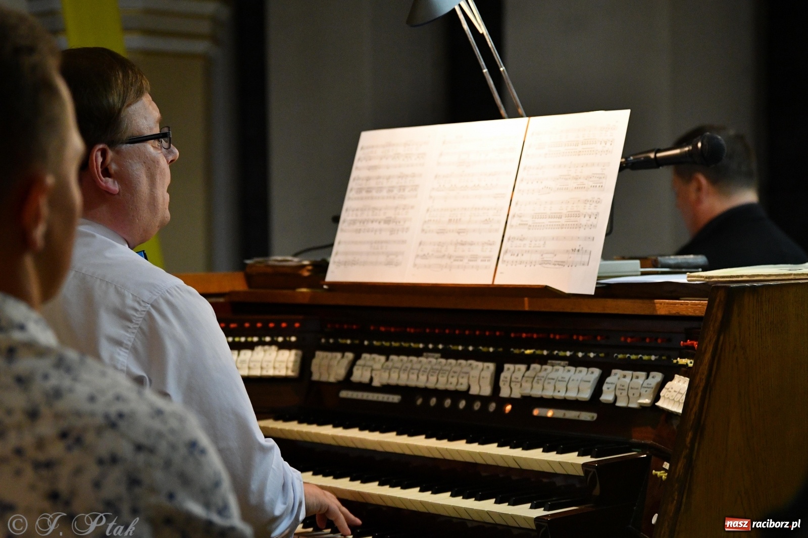 Zdjęcie w galerii na portalu naszraciborz.pl: Arie starowłoskie zabrzmiały w kościele farnym  wiadomości z regionu