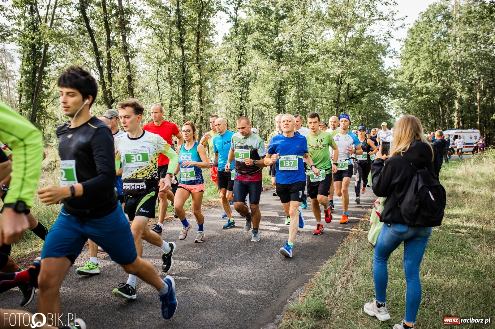 Zdjęcie w galerii na portalu naszraciborz.pl: V Kuźniański Półmaraton Leśny 2020 [FOTO] wiadomości z regionu