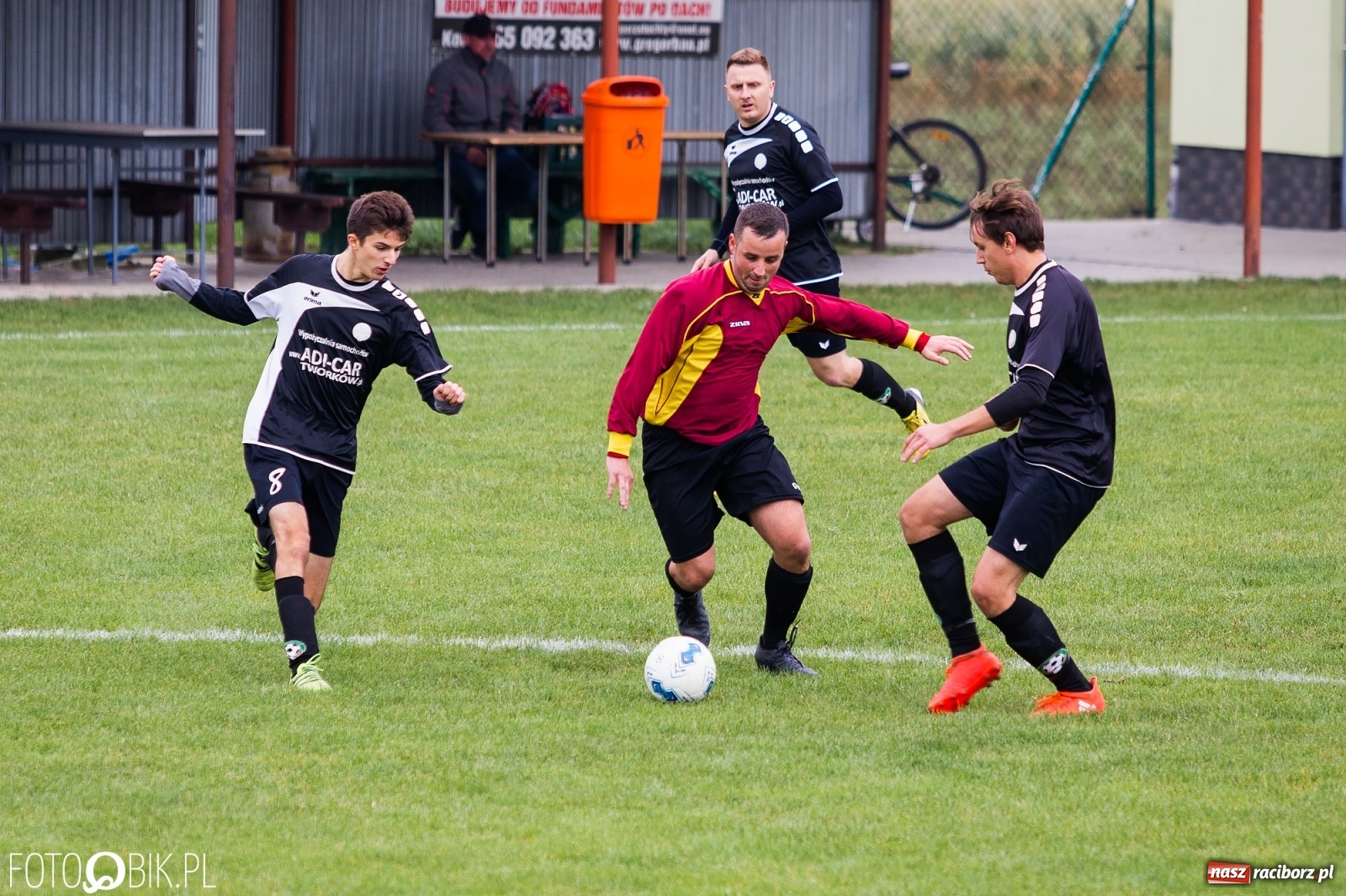 Zdjęcie w galerii na portalu naszraciborz.pl: C klasowe derby gminy dla rezerw Tworkowa [FOTO] wiadomości z regionu