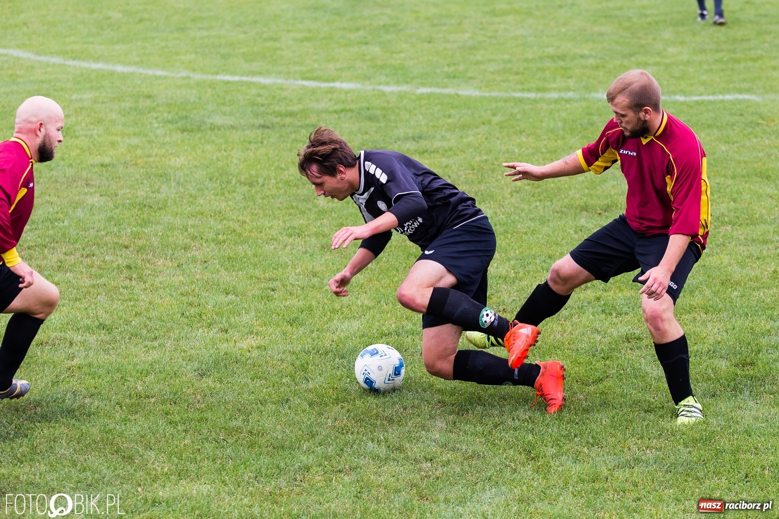 Zdjęcie w galerii na portalu naszraciborz.pl: C klasowe derby gminy dla rezerw Tworkowa [FOTO] wiadomości z regionu