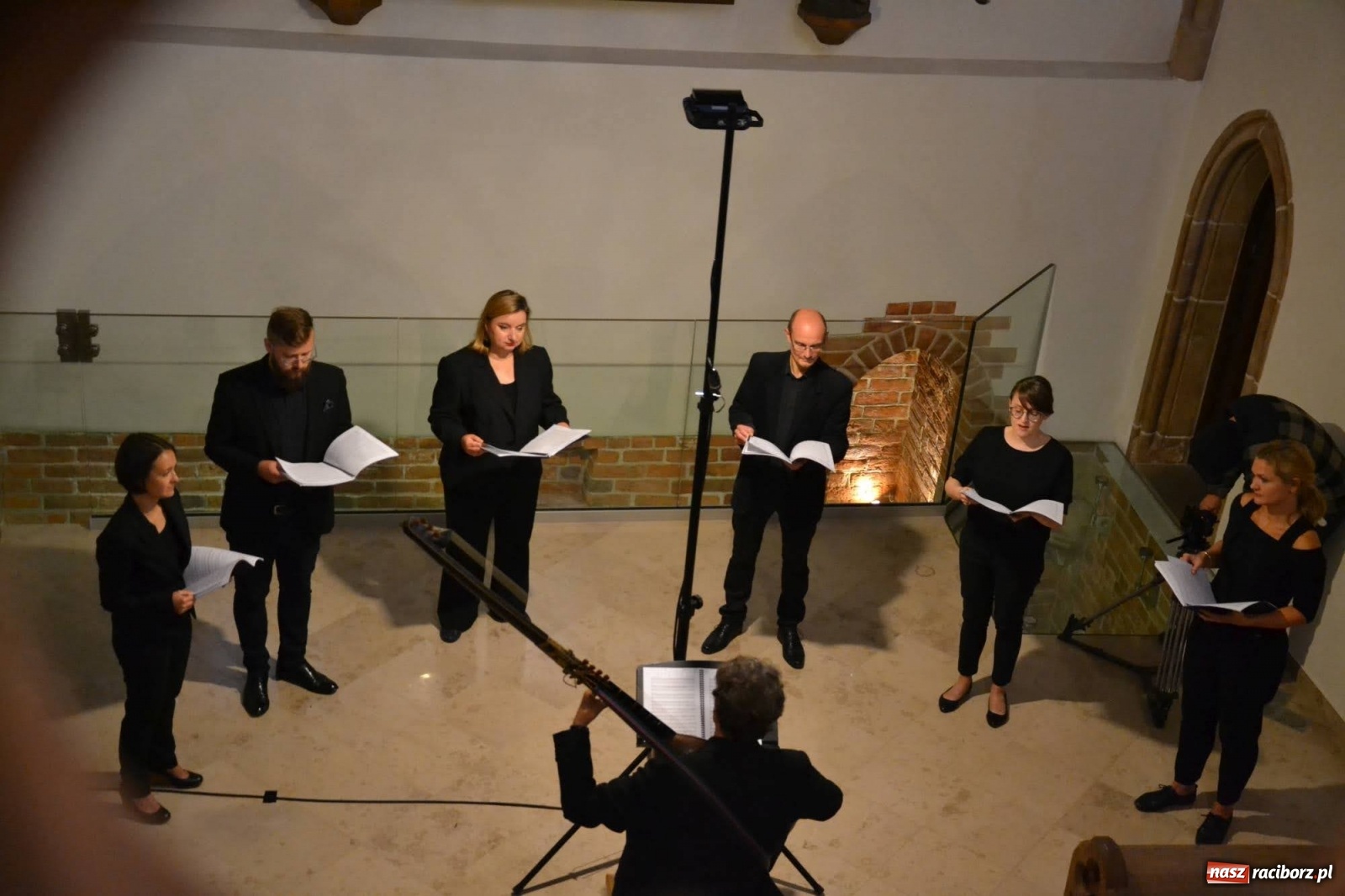 Zdjęcie w galerii na portalu naszraciborz.pl: Terra Incognita - Capella Cracoviensis wystąpiła w kaplicy zamkowej wiadomości z regionu