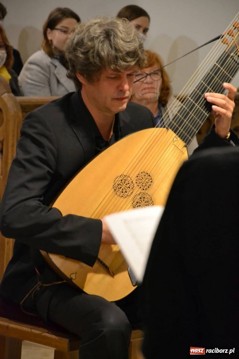 Zdjęcie w galerii na portalu naszraciborz.pl: Terra Incognita - Capella Cracoviensis wystąpiła w kaplicy zamkowej wiadomości z regionu