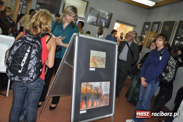 Zdjęcie w galerii na portalu naszraciborz.pl: Uwiecznili zabytki Raciborza i Opawy wiadomości z regionu