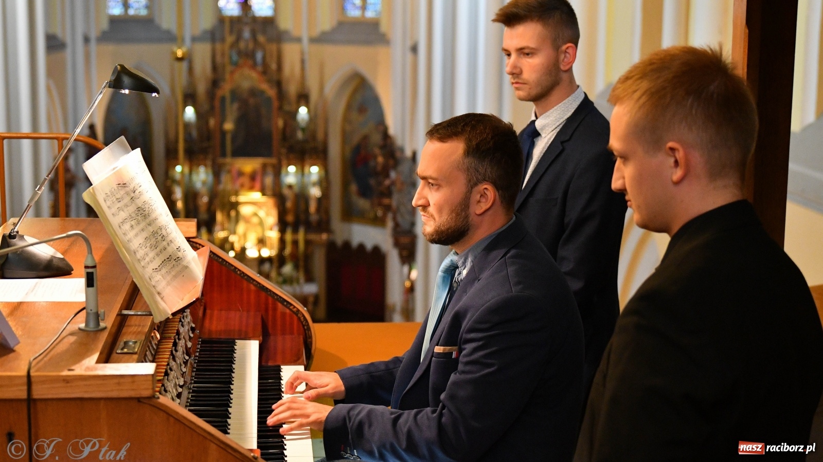 Zdjęcie w galerii na portalu naszraciborz.pl: Muzyka organowa wypełniła kościół św. Jana Chrzciciela na Ostrogu wiadomości z regionu