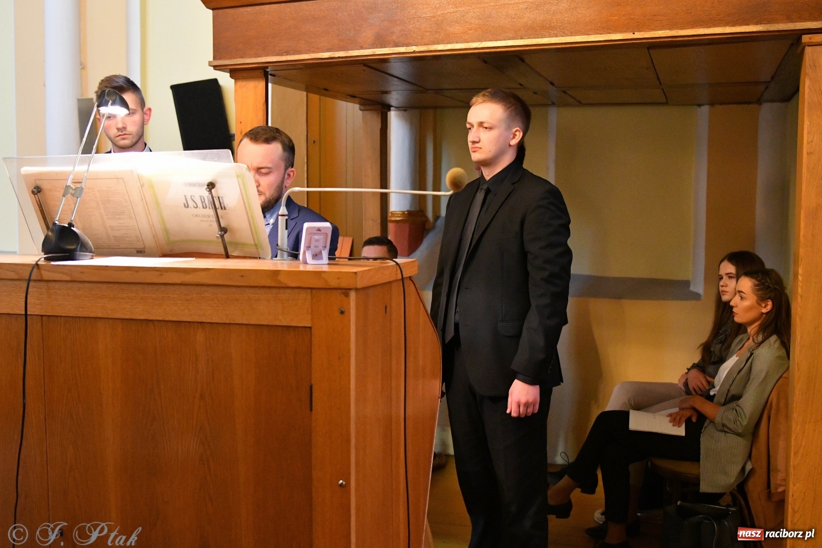 Zdjęcie w galerii na portalu naszraciborz.pl: Muzyka organowa wypełniła kościół św. Jana Chrzciciela na Ostrogu wiadomości z regionu