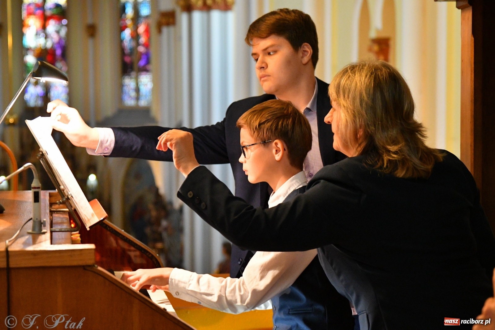 Zdjęcie w galerii na portalu naszraciborz.pl: Muzyka organowa wypełniła kościół św. Jana Chrzciciela na Ostrogu wiadomości z regionu