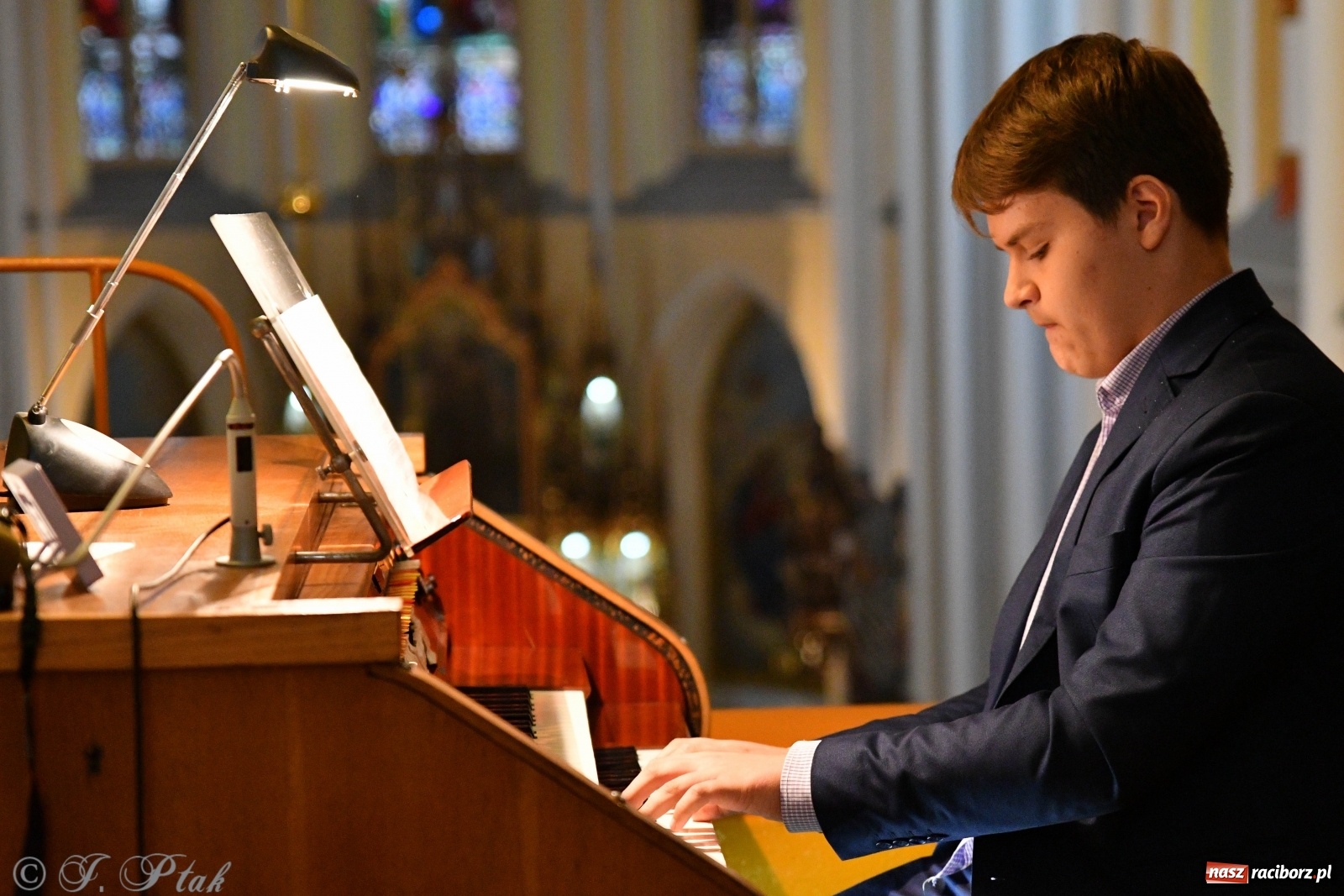 Zdjęcie w galerii na portalu naszraciborz.pl: Muzyka organowa wypełniła kościół św. Jana Chrzciciela na Ostrogu wiadomości z regionu
