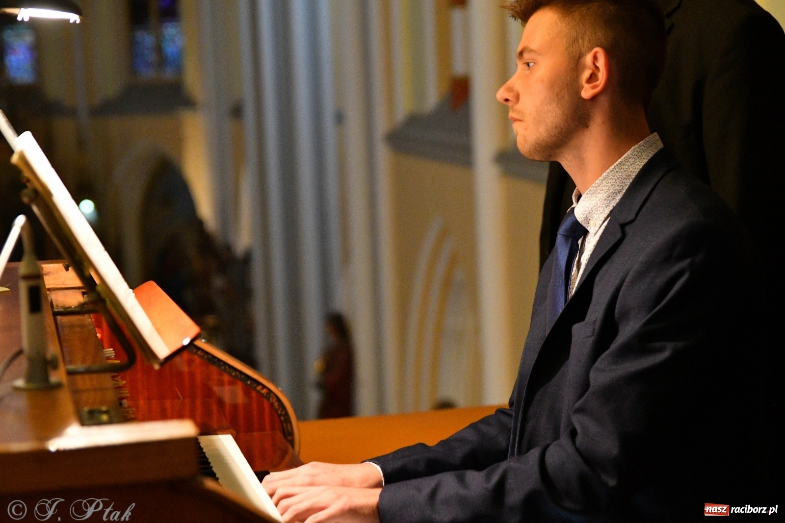 Zdjęcie w galerii na portalu naszraciborz.pl: Muzyka organowa wypełniła kościół św. Jana Chrzciciela na Ostrogu wiadomości z regionu
