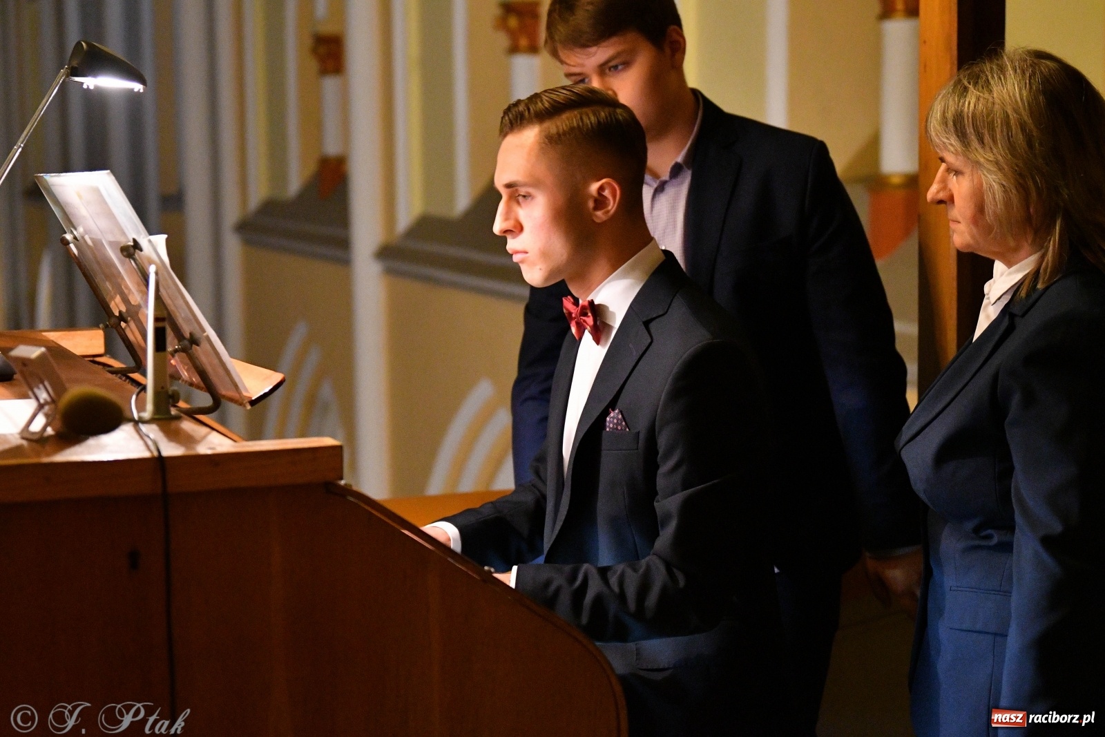 Zdjęcie w galerii na portalu naszraciborz.pl: Muzyka organowa wypełniła kościół św. Jana Chrzciciela na Ostrogu wiadomości z regionu