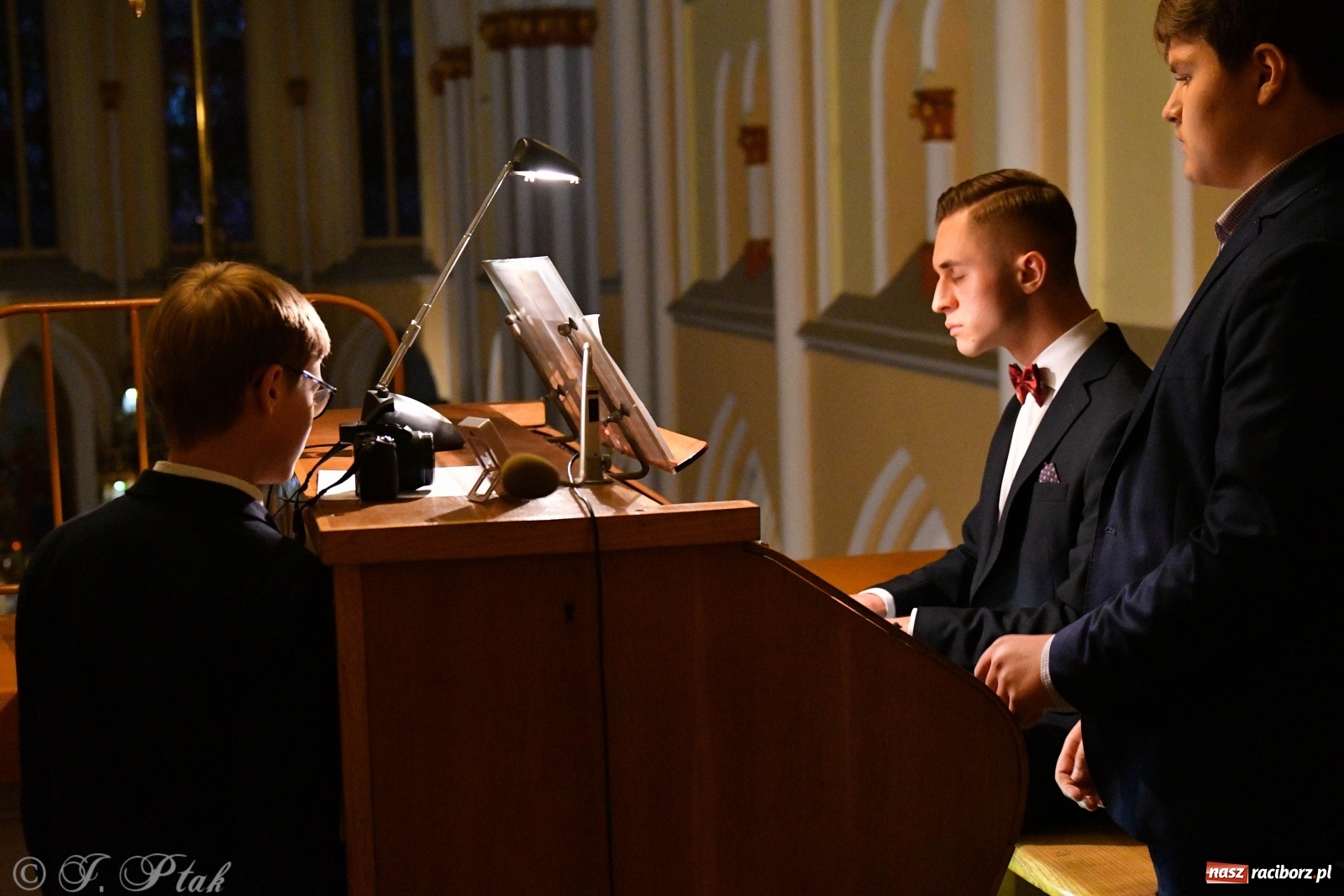 Zdjęcie w galerii na portalu naszraciborz.pl: Muzyka organowa wypełniła kościół św. Jana Chrzciciela na Ostrogu wiadomości z regionu