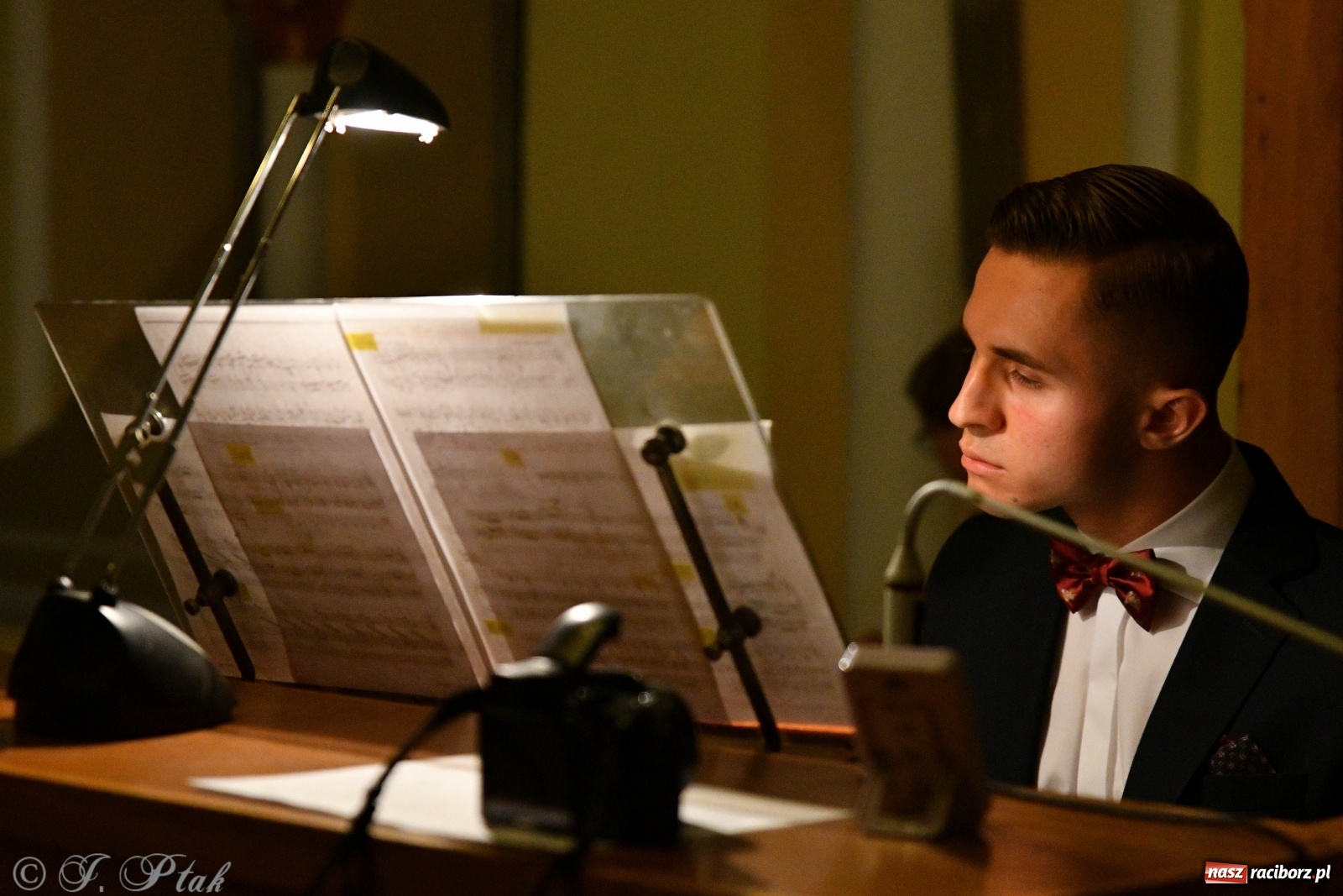 Zdjęcie w galerii na portalu naszraciborz.pl: Muzyka organowa wypełniła kościół św. Jana Chrzciciela na Ostrogu wiadomości z regionu