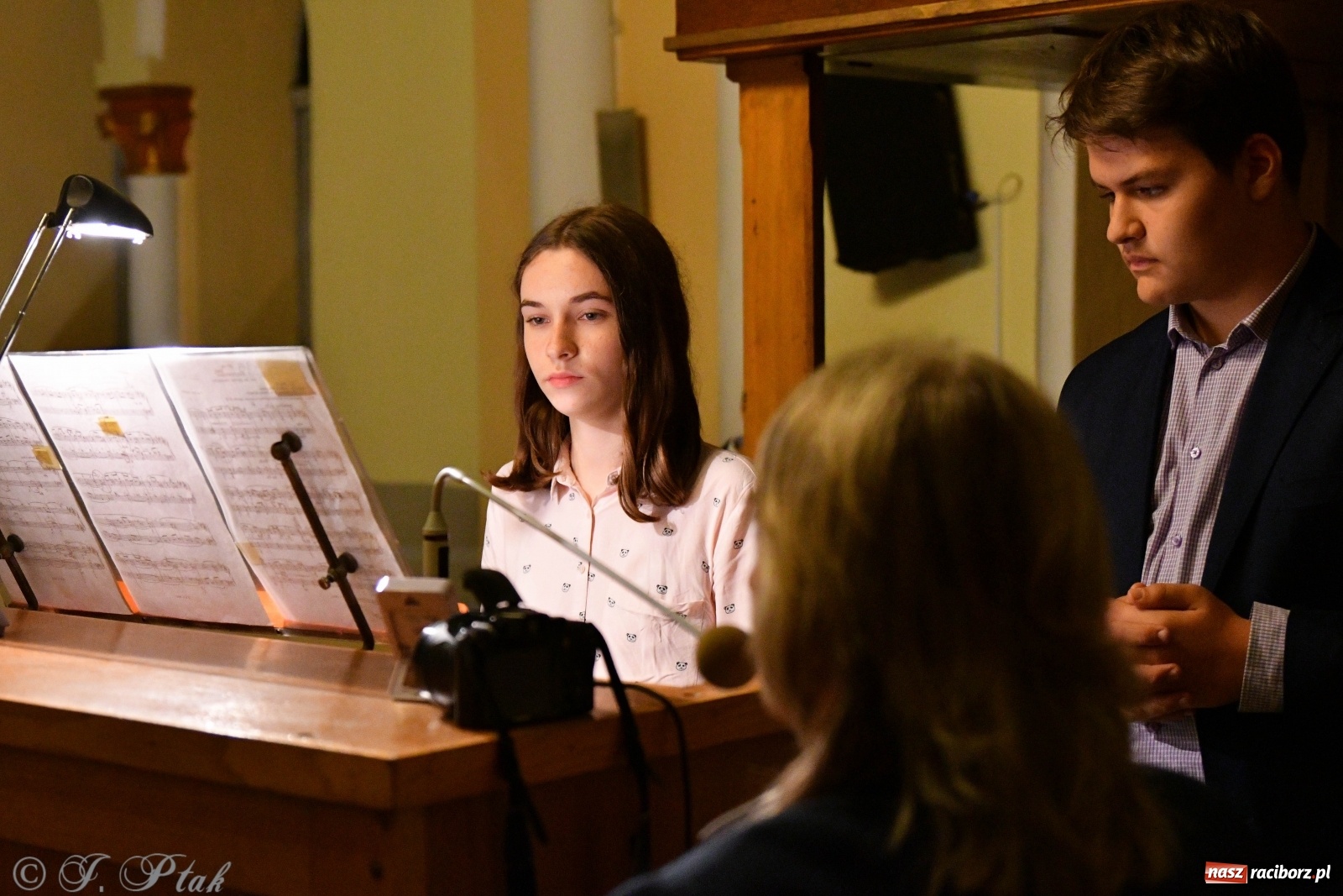 Zdjęcie w galerii na portalu naszraciborz.pl: Muzyka organowa wypełniła kościół św. Jana Chrzciciela na Ostrogu wiadomości z regionu