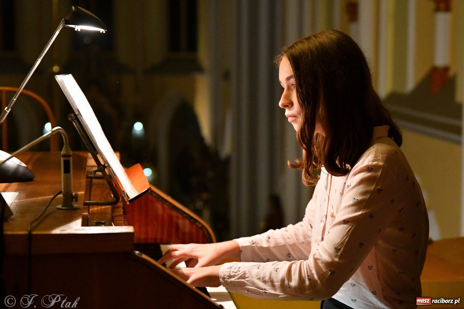 Zdjęcie w galerii na portalu naszraciborz.pl: Muzyka organowa wypełniła kościół św. Jana Chrzciciela na Ostrogu wiadomości z regionu