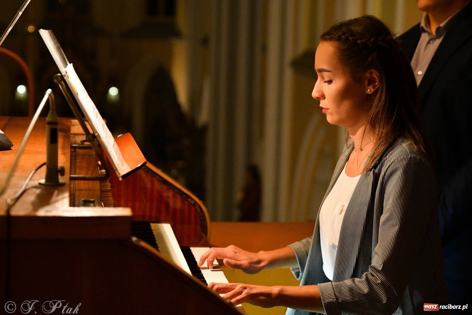 Zdjęcie w galerii na portalu naszraciborz.pl: Muzyka organowa wypełniła kościół św. Jana Chrzciciela na Ostrogu wiadomości z regionu