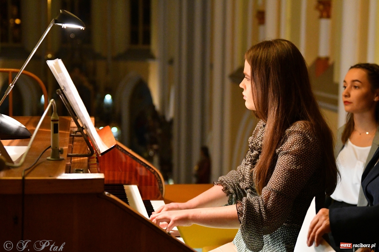 Zdjęcie w galerii na portalu naszraciborz.pl: Muzyka organowa wypełniła kościół św. Jana Chrzciciela na Ostrogu wiadomości z regionu