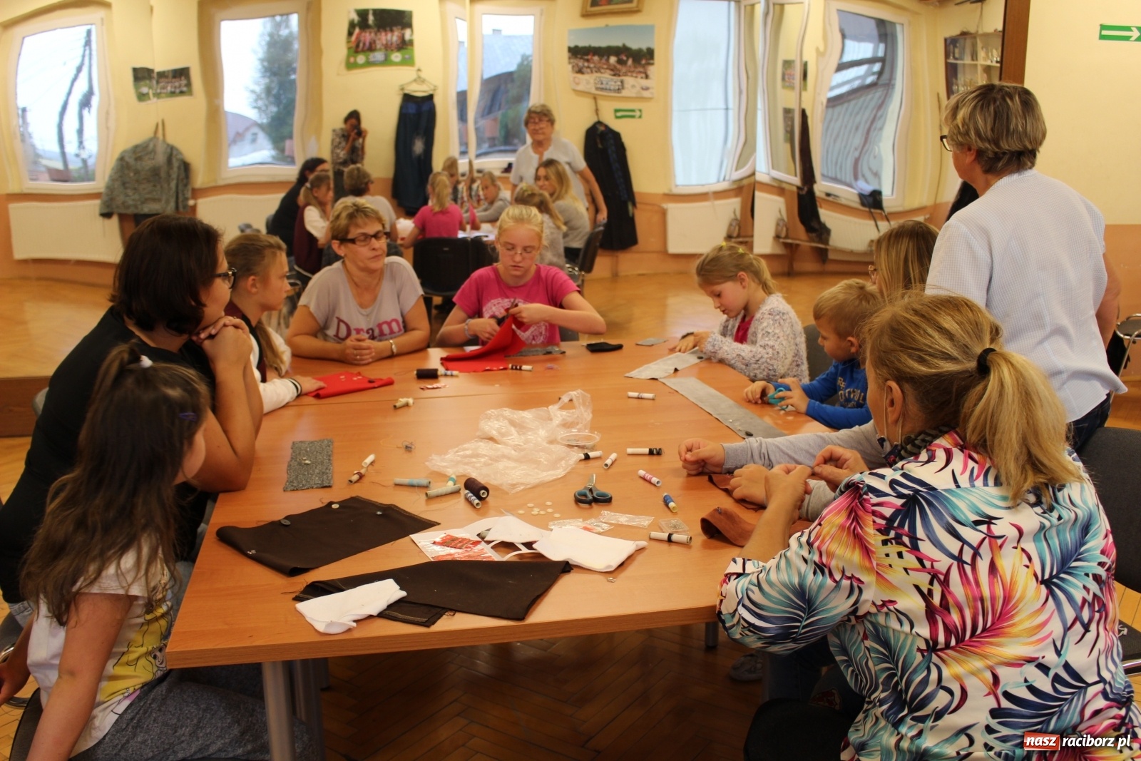 Zdjęcie w galerii na portalu naszraciborz.pl: Ruszyły spotkania i warsztaty w ramach projektu Przystanek kulturalny Nędza wiadomości z regionu
