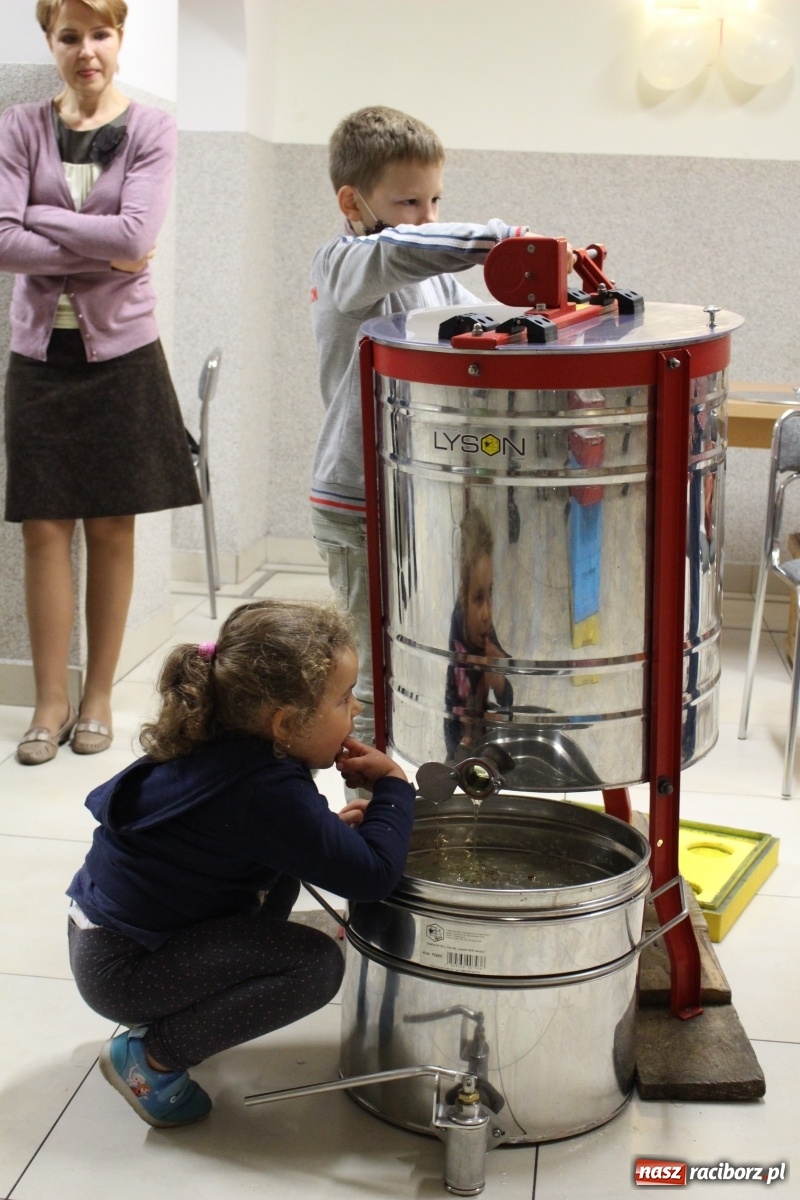 Zdjęcie w galerii na portalu naszraciborz.pl: Ruszyły spotkania i warsztaty w ramach projektu Przystanek kulturalny Nędza wiadomości z regionu