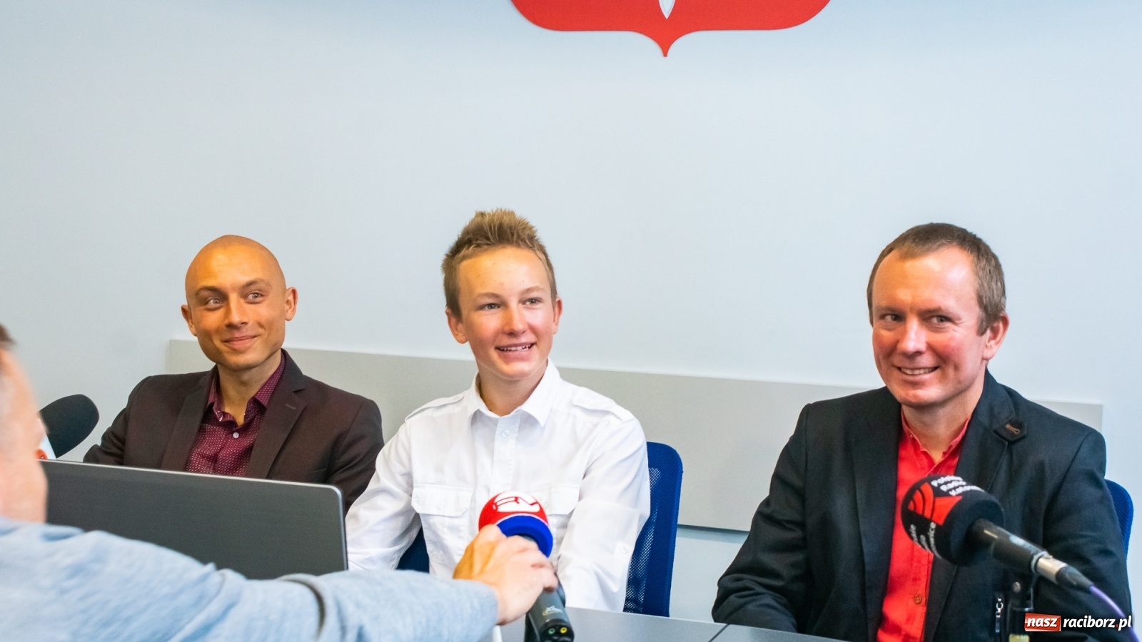 Zdjęcie w galerii na portalu naszraciborz.pl: Autorzy projektu Szlakiem w nieznane z wizytą u prezydenta [FOTO i WIDEO] wiadomości z regionu