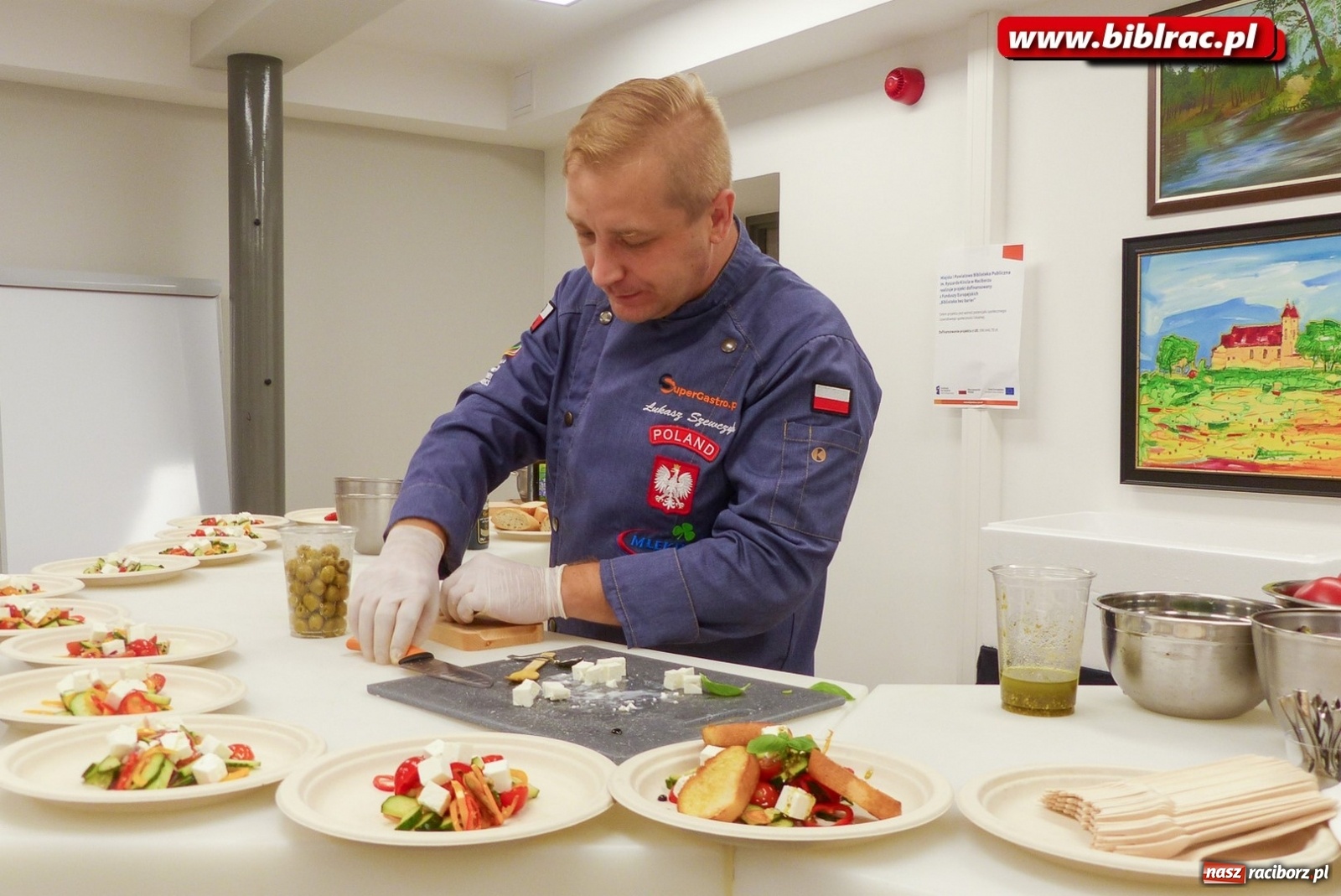 Zdjęcie w galerii na portalu naszraciborz.pl: W bibliotece seniorzy nie mają czasu na nudę [FOTO] wiadomości z regionu