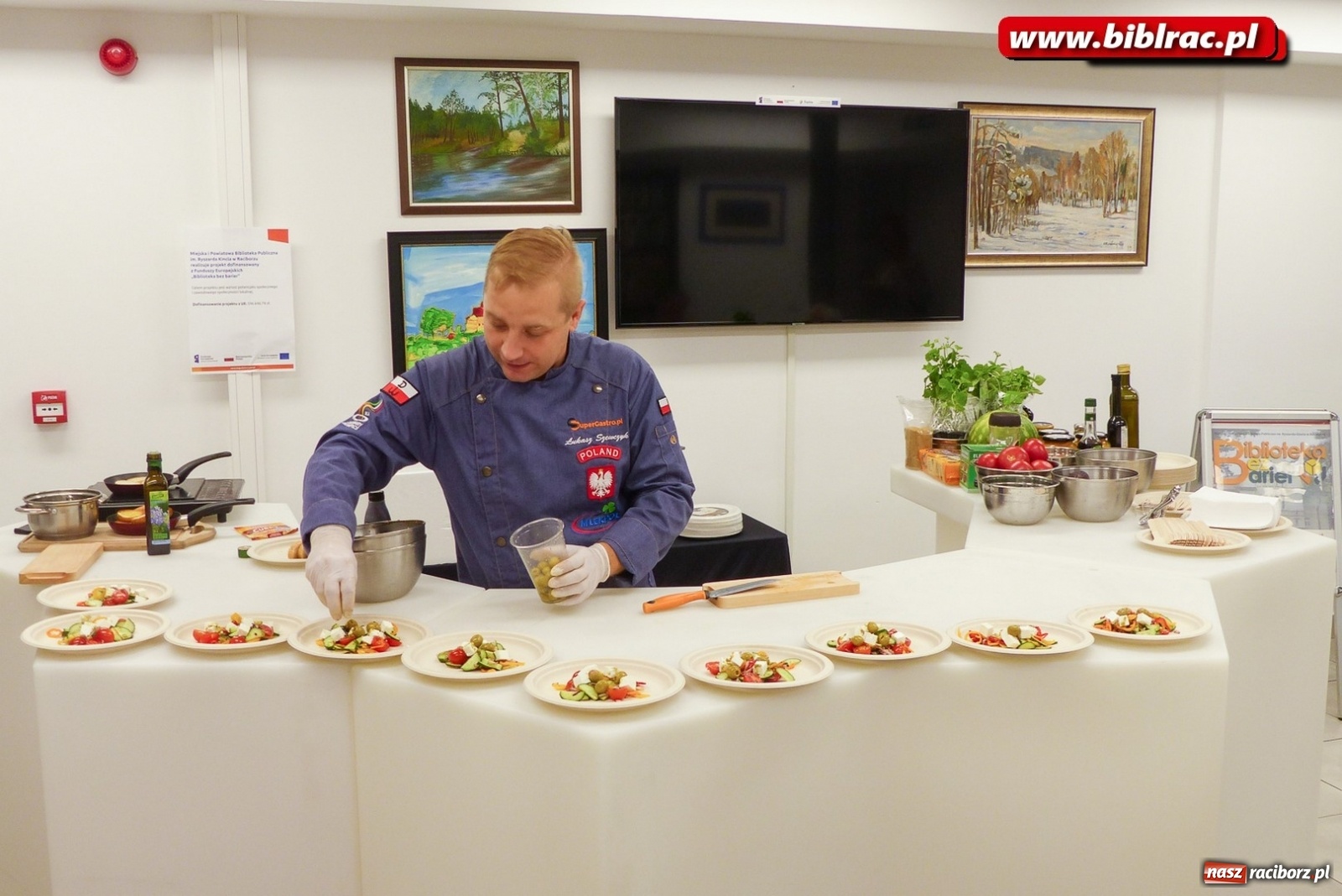 Zdjęcie w galerii na portalu naszraciborz.pl: W bibliotece seniorzy nie mają czasu na nudę [FOTO] wiadomości z regionu