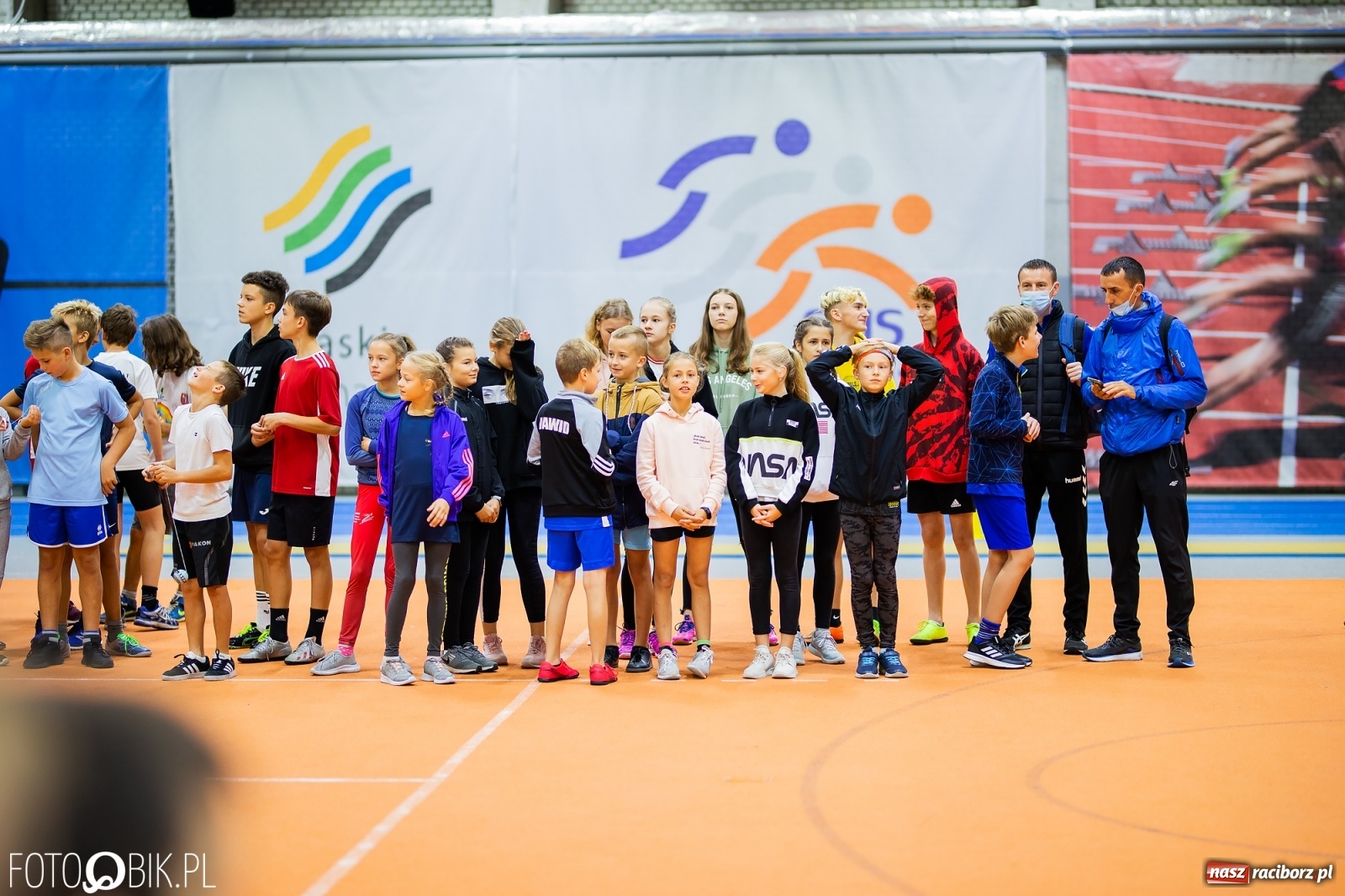 Zdjęcie w galerii na portalu naszraciborz.pl: Mały Memoriał Lekkoatletyczny im. Janusza Kusocińskiego w ZSOMS wiadomości z regionu