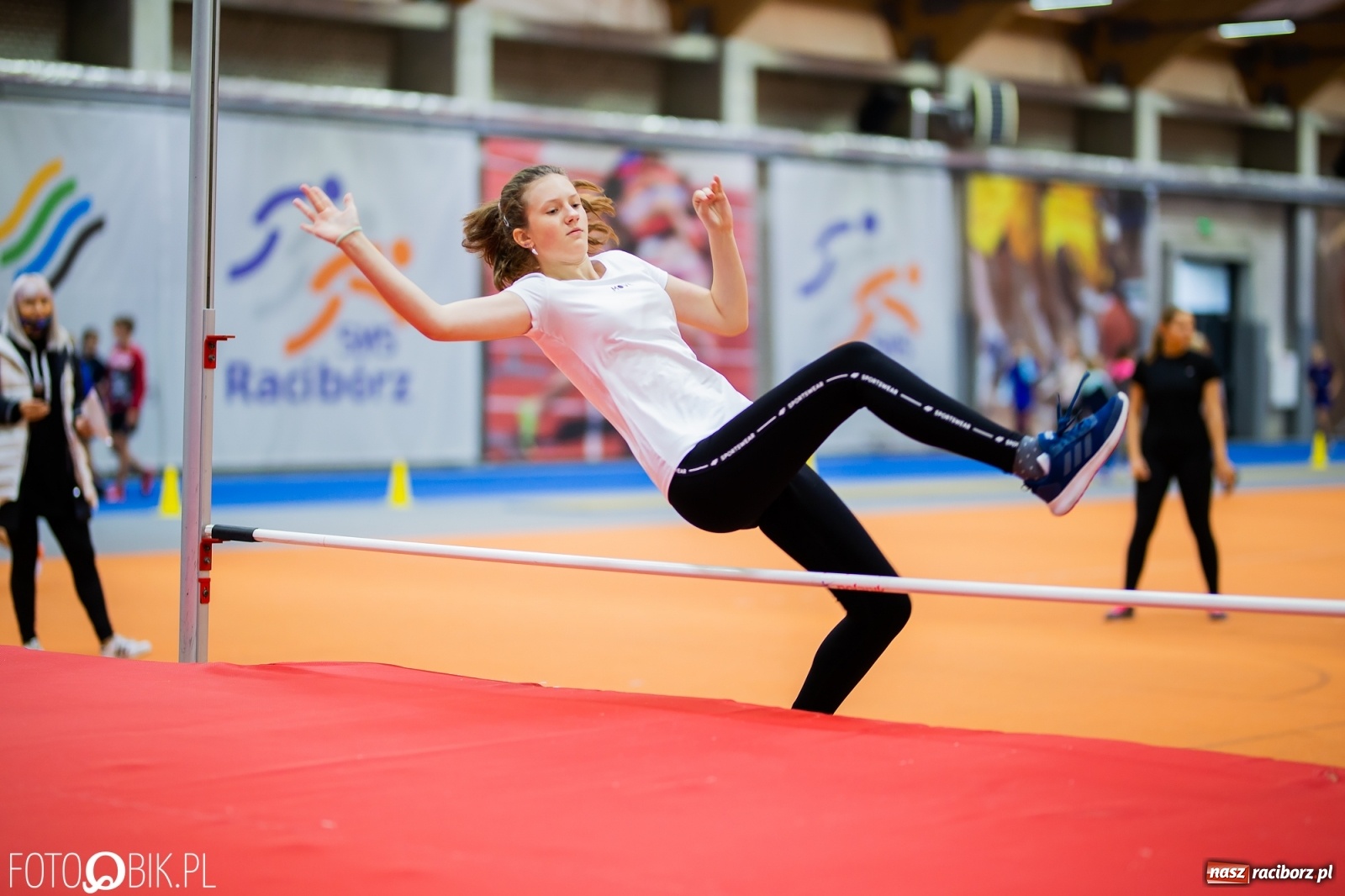 Zdjęcie w galerii na portalu naszraciborz.pl: Mały Memoriał Lekkoatletyczny im. Janusza Kusocińskiego w ZSOMS wiadomości z regionu