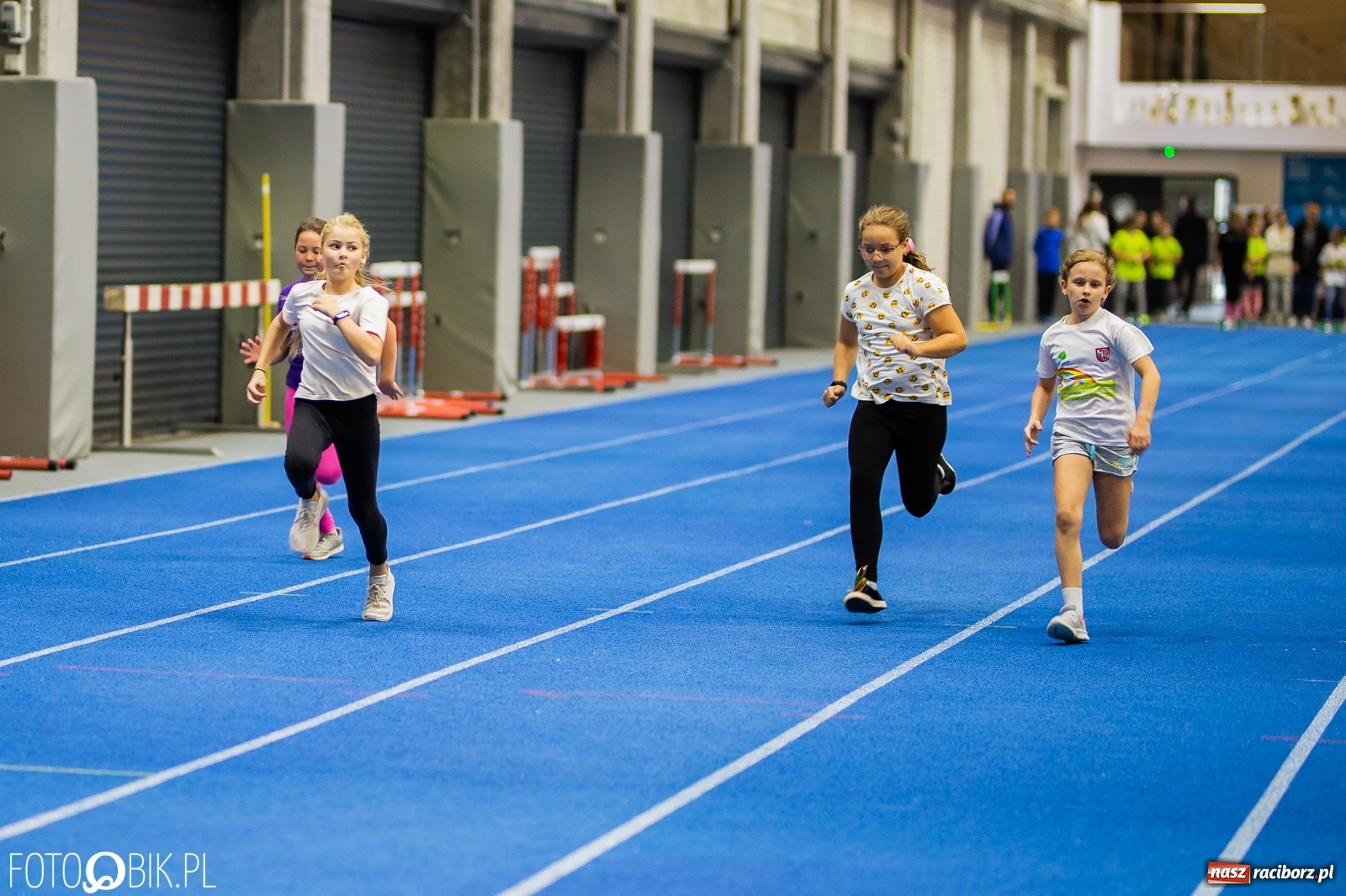 Zdjęcie w galerii na portalu naszraciborz.pl: Mały Memoriał Lekkoatletyczny im. Janusza Kusocińskiego w ZSOMS wiadomości z regionu