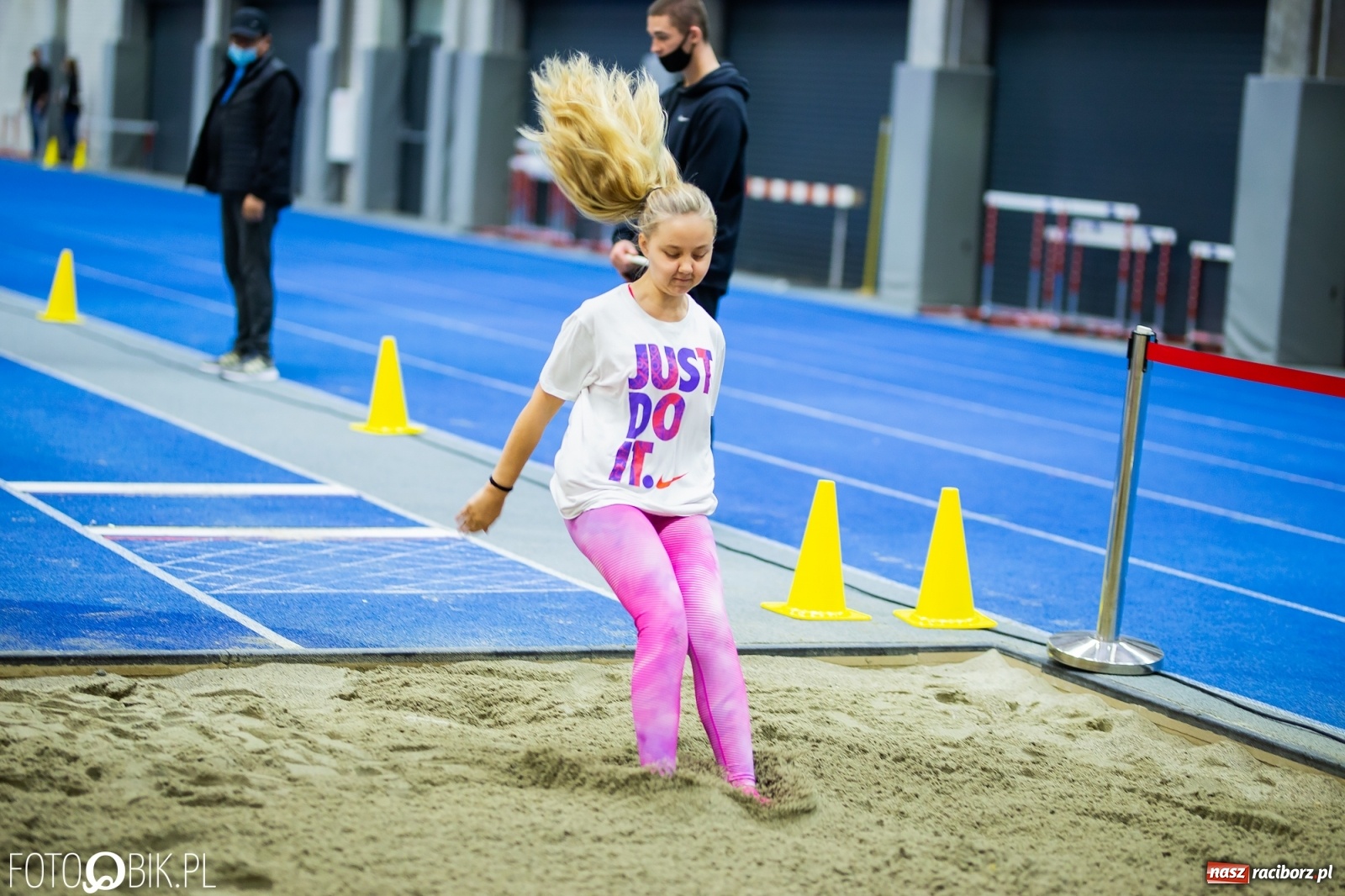 Zdjęcie w galerii na portalu naszraciborz.pl: Mały Memoriał Lekkoatletyczny im. Janusza Kusocińskiego w ZSOMS wiadomości z regionu