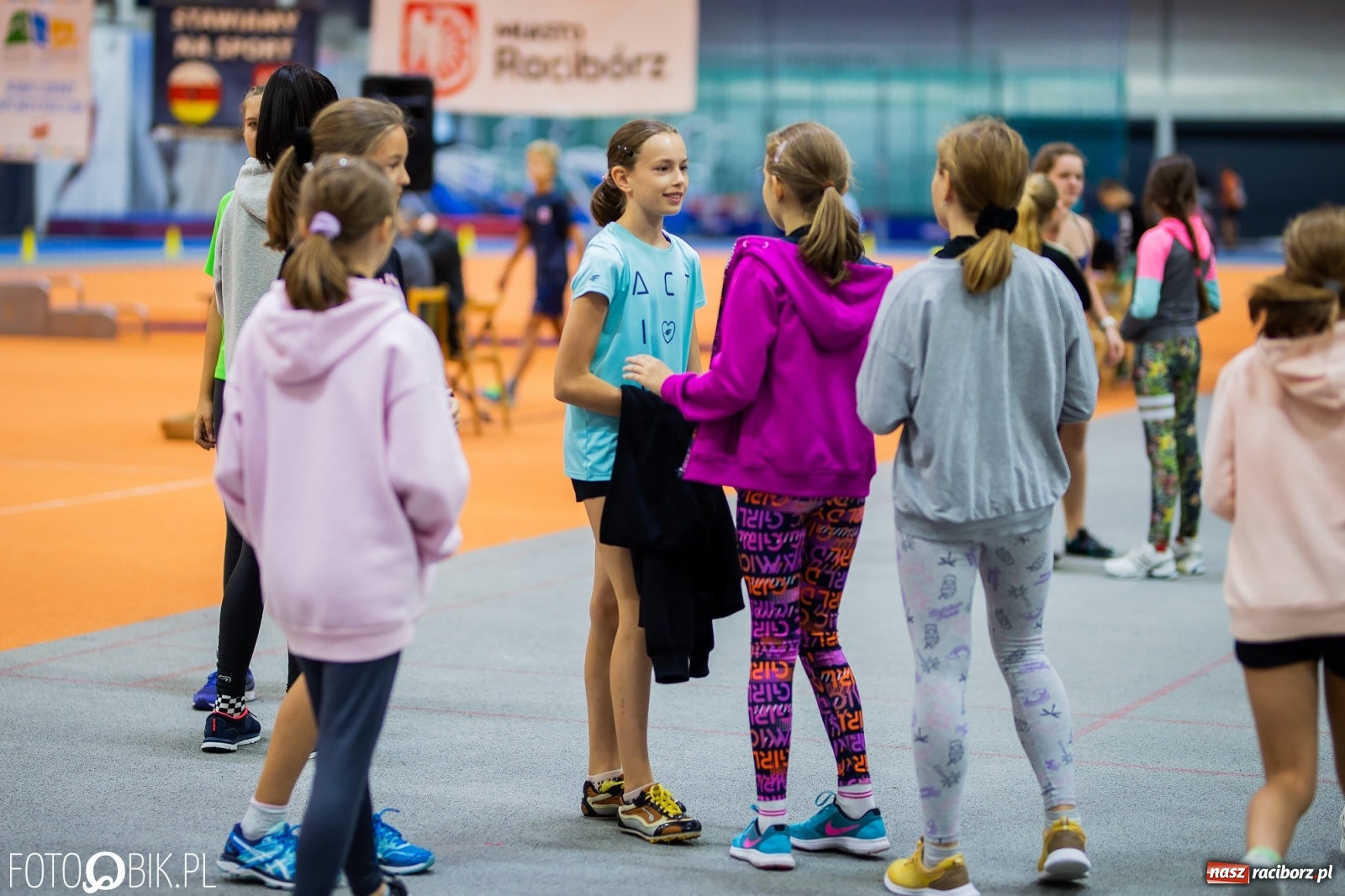 Zdjęcie w galerii na portalu naszraciborz.pl: Mały Memoriał Lekkoatletyczny im. Janusza Kusocińskiego w ZSOMS wiadomości z regionu