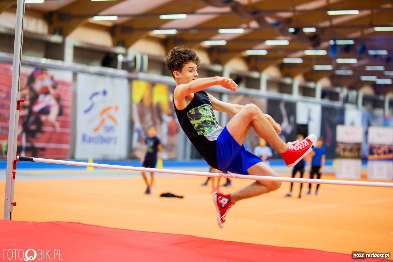Zdjęcie w galerii na portalu naszraciborz.pl: Mały Memoriał Lekkoatletyczny im. Janusza Kusocińskiego w ZSOMS wiadomości z regionu