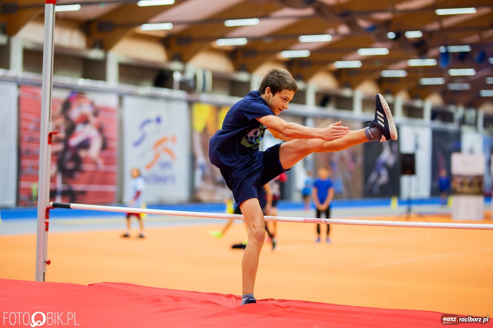 Zdjęcie w galerii na portalu naszraciborz.pl: Mały Memoriał Lekkoatletyczny im. Janusza Kusocińskiego w ZSOMS wiadomości z regionu