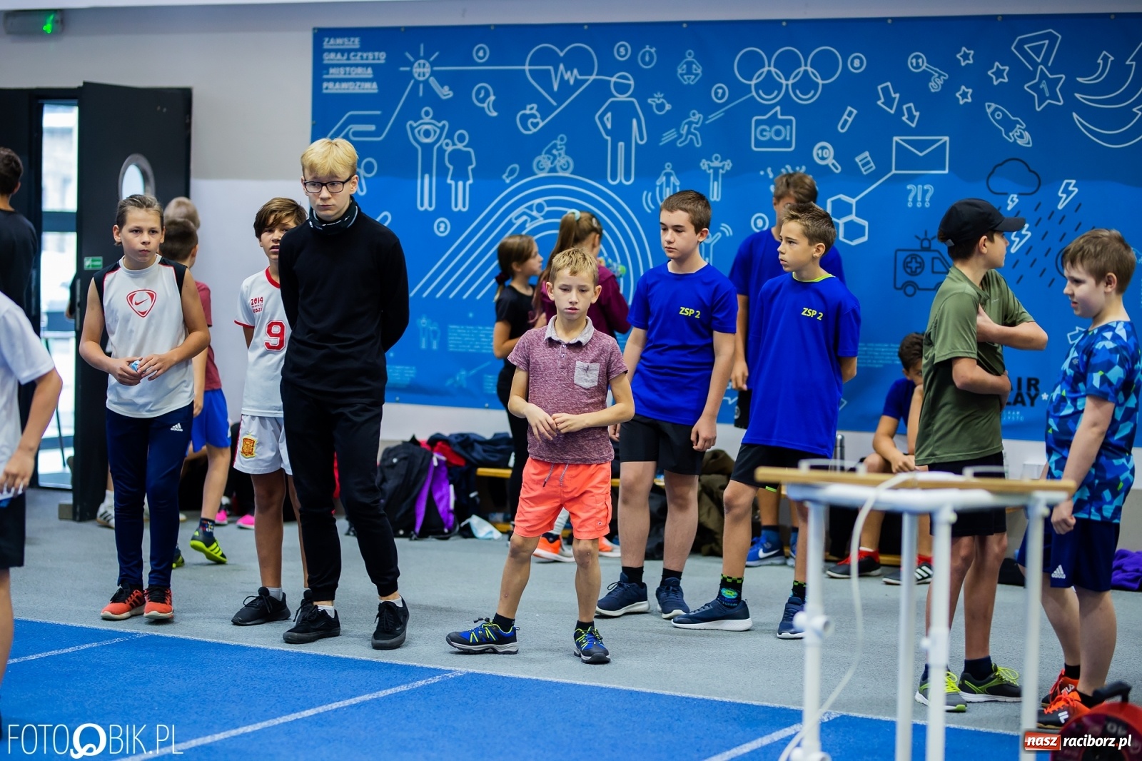 Zdjęcie w galerii na portalu naszraciborz.pl: Mały Memoriał Lekkoatletyczny im. Janusza Kusocińskiego w ZSOMS wiadomości z regionu