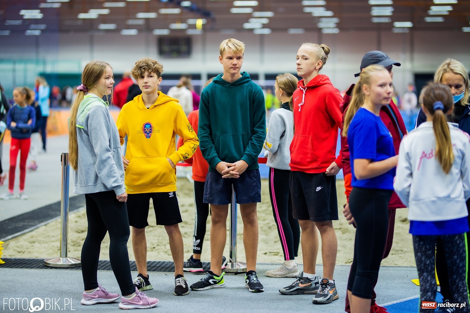 Zdjęcie w galerii na portalu naszraciborz.pl: Mały Memoriał Lekkoatletyczny im. Janusza Kusocińskiego w ZSOMS wiadomości z regionu