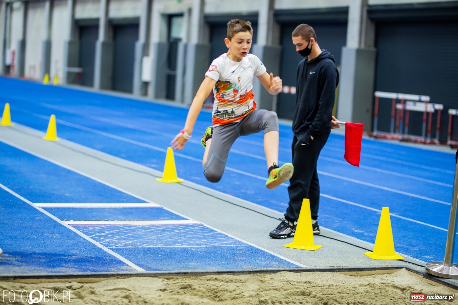 Zdjęcie w galerii na portalu naszraciborz.pl: Mały Memoriał Lekkoatletyczny im. Janusza Kusocińskiego w ZSOMS wiadomości z regionu