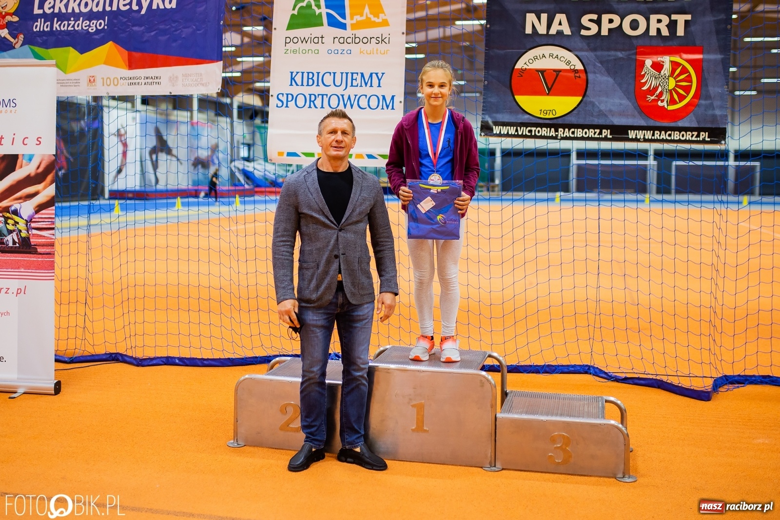 Zdjęcie w galerii na portalu naszraciborz.pl: Mały Memoriał Lekkoatletyczny im. Janusza Kusocińskiego w ZSOMS wiadomości z regionu