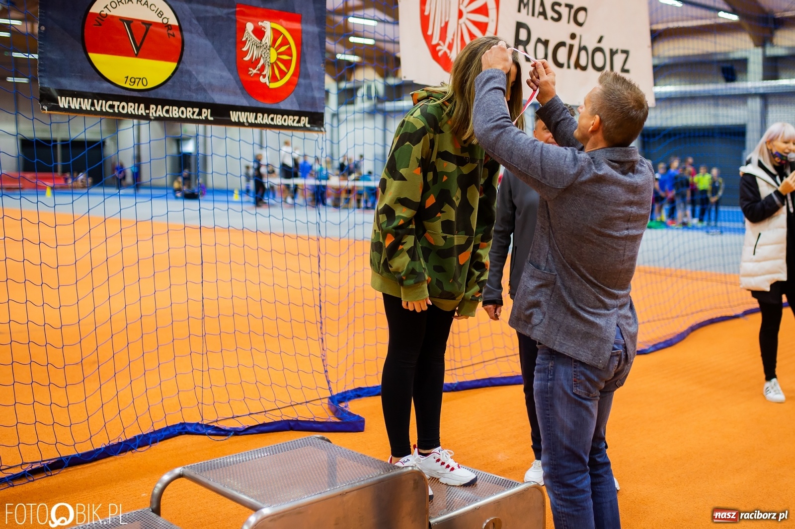 Zdjęcie w galerii na portalu naszraciborz.pl: Mały Memoriał Lekkoatletyczny im. Janusza Kusocińskiego w ZSOMS wiadomości z regionu