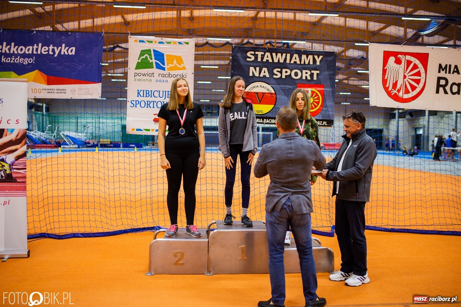 Zdjęcie w galerii na portalu naszraciborz.pl: Mały Memoriał Lekkoatletyczny im. Janusza Kusocińskiego w ZSOMS wiadomości z regionu