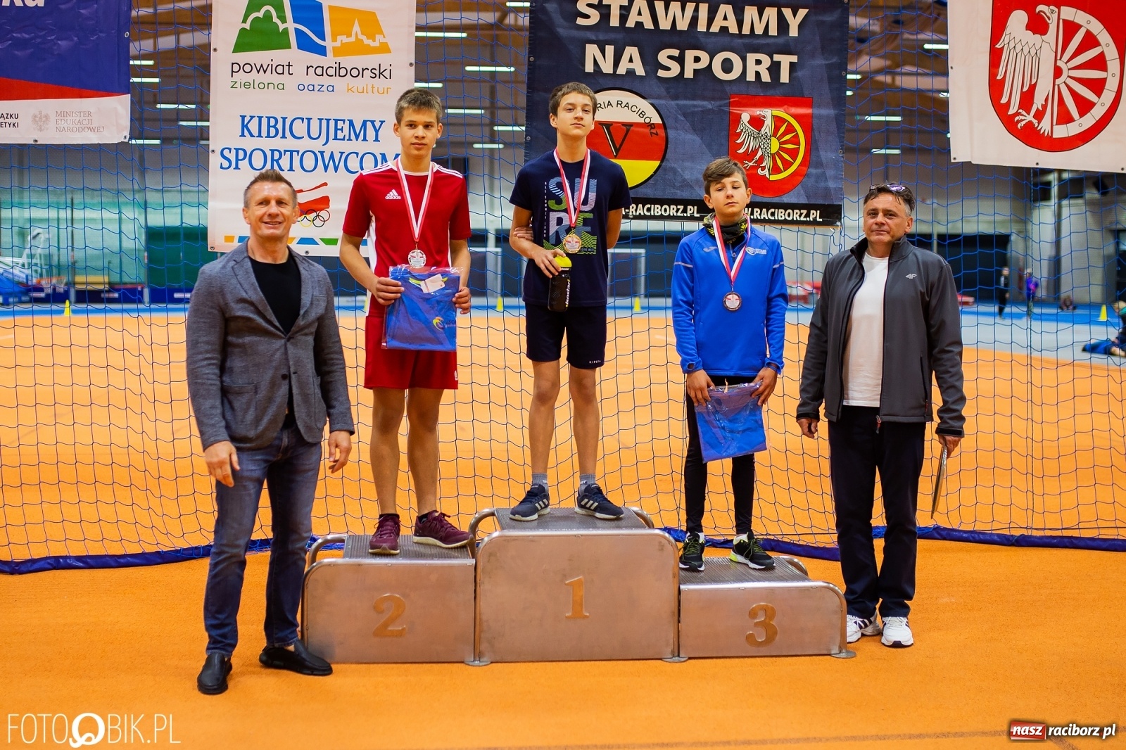 Zdjęcie w galerii na portalu naszraciborz.pl: Mały Memoriał Lekkoatletyczny im. Janusza Kusocińskiego w ZSOMS wiadomości z regionu