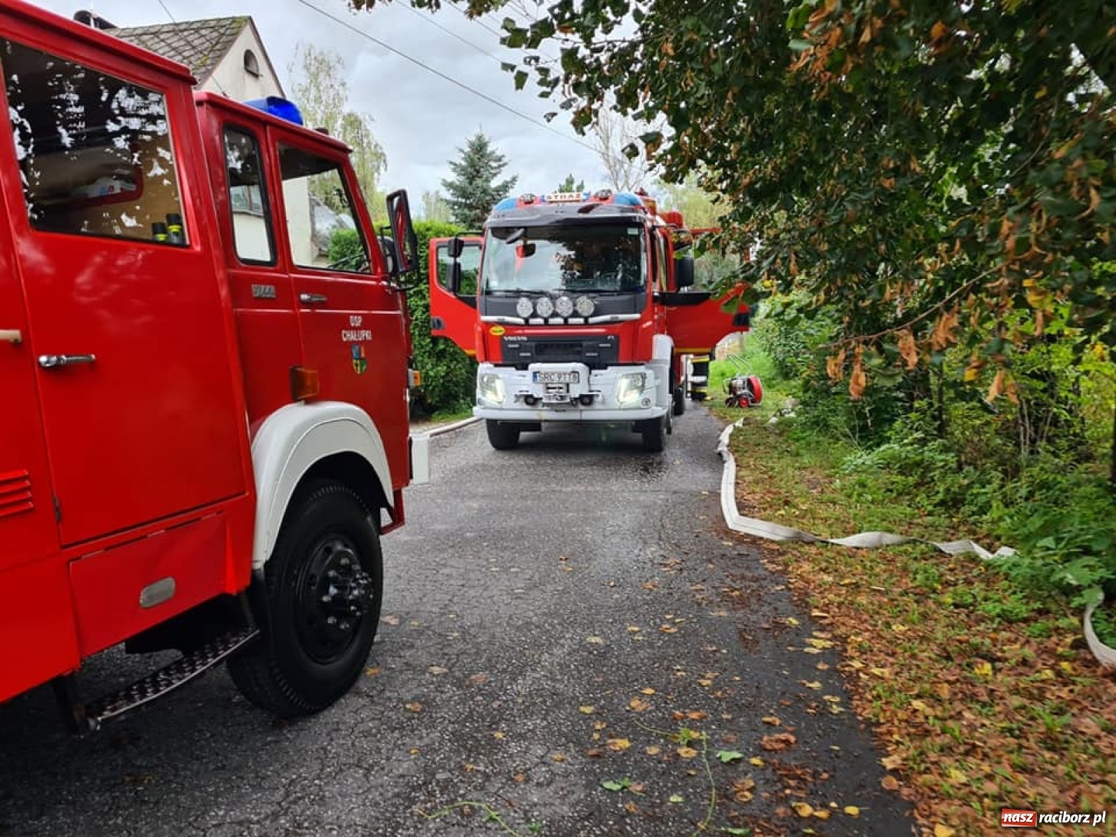 Zdjęcie w galerii na portalu naszraciborz.pl: Raport 998. Bombowy wtorek raciborskich strażaków. Pożar w Zabełkowie wiadomości z regionu