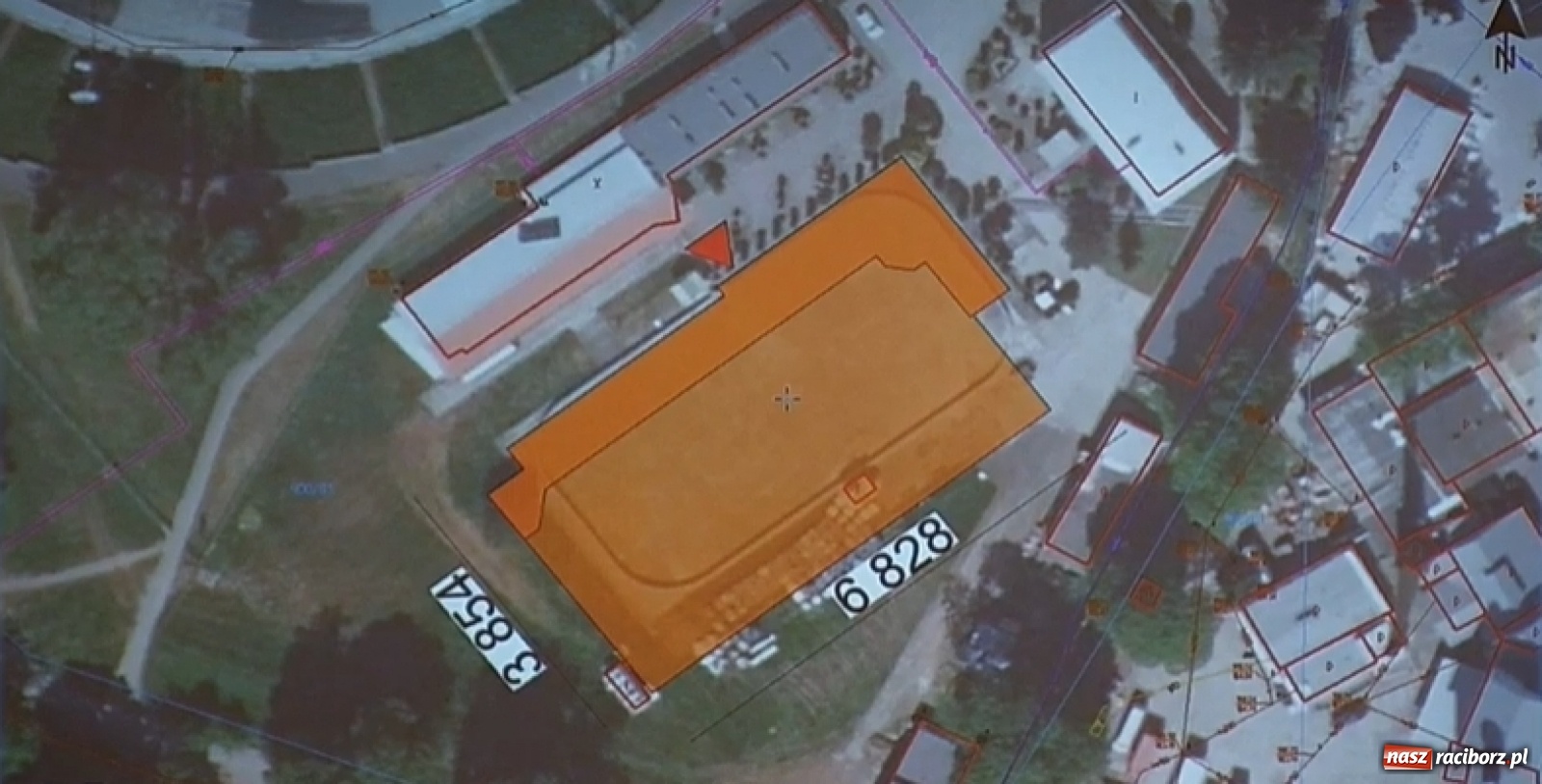 Zdjęcie w galerii na portalu naszraciborz.pl: Jest druga koncepcja lodowiska, tym razem pilotowana przez Michała Fitę [FOTO]  wiadomości z regionu